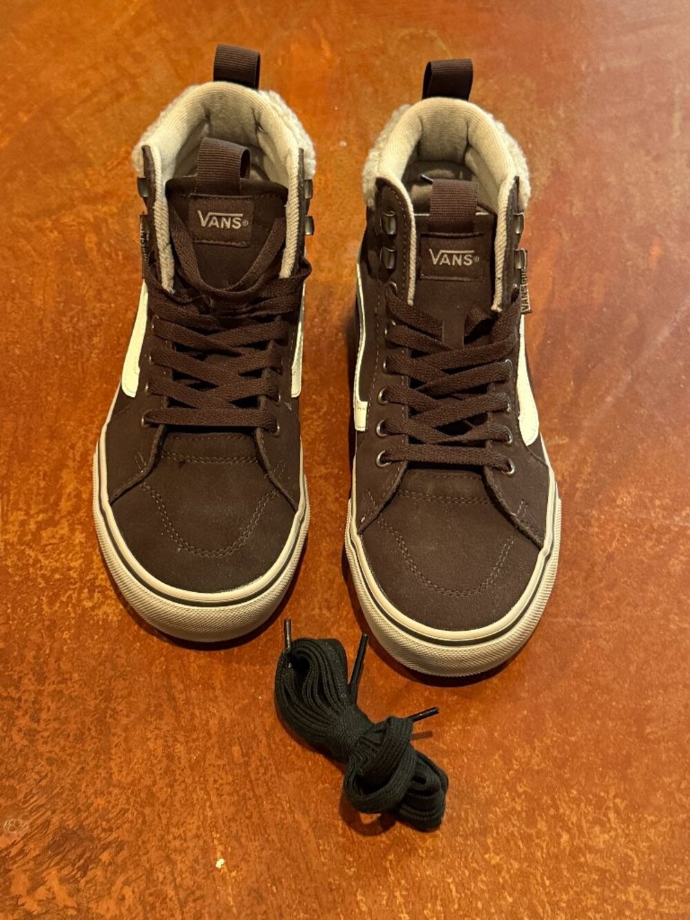 Vans Guard Brown High Top Old Skool with Faux Fur Never Worn Women's 7.5 - Picture 2 of 4